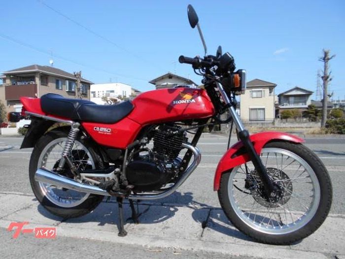 Sekilas Honda CB250RS mirip Honda Win