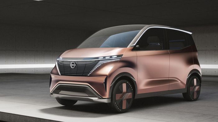 Mobil konsep Nissan IMk sebagai preview dari mobil listrik Kei car terbaru Nissan dan Mitsubishi.