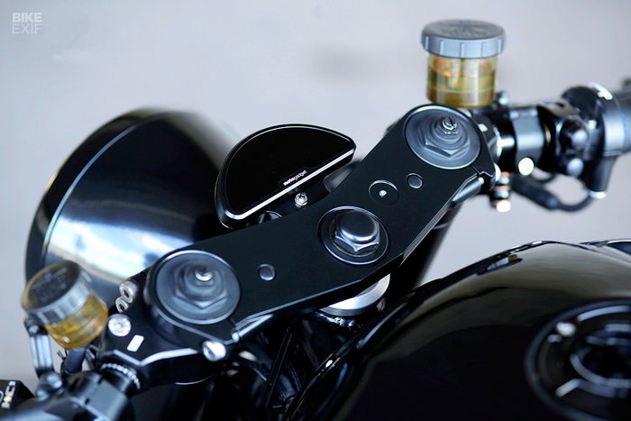 Area kokpit dibuat simpel