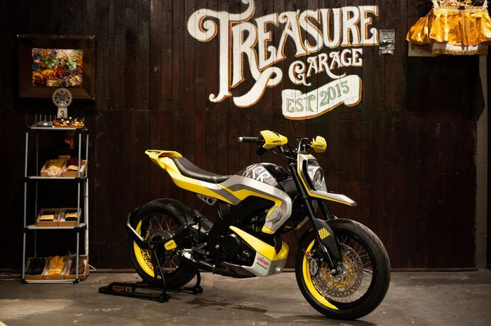Yamaha XSR 155 custom untuk program Yard Built Indonesia karya Treasure Garage