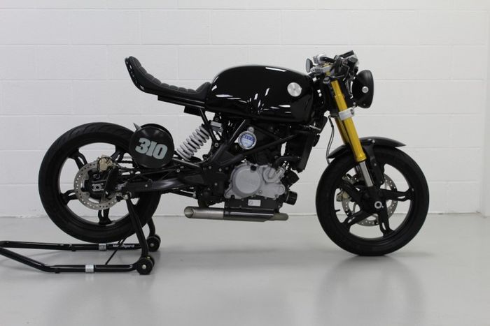 BMW G310R cafe racer yang mempesona