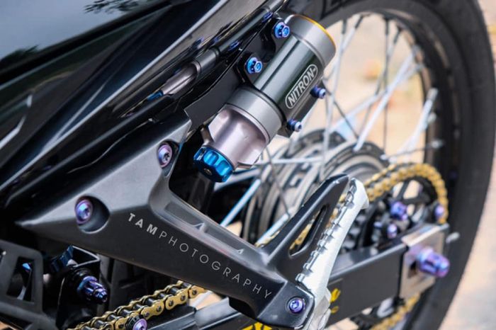 Shock belakang diganti dengan produk Nitron