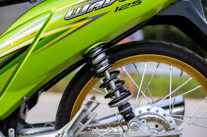 Shock belakang diganti dengan Gazi Suspension