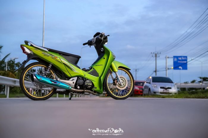 Modifikasi Honda Wave 125i alias Supra X 125 yang mempesona