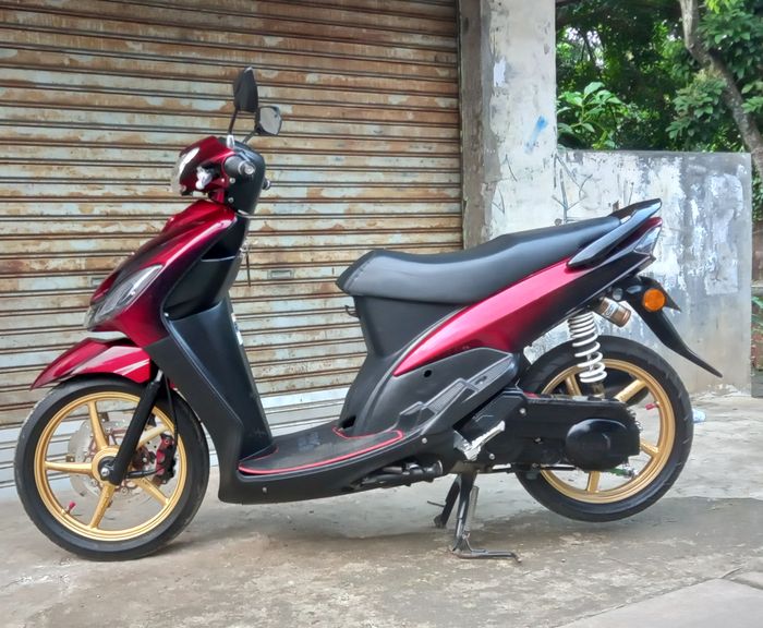 Yamaha Mio Smile modif kaki-kaki pelek Racing Boy plus ban soft compound