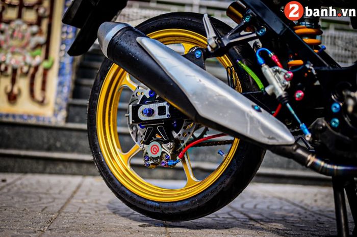 Rem belakang diupgrade dengan Brembo