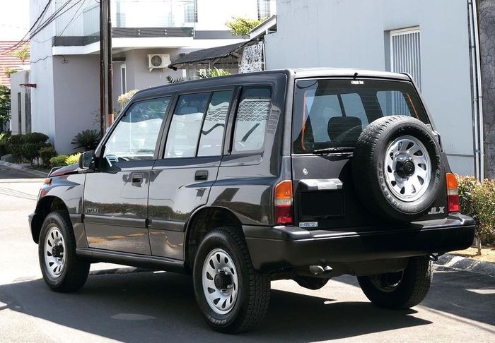 Suzuki vitara SE416 JLX 4x4 tahun 1993