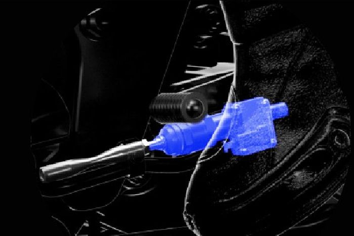 Quick Shifter juga sudah ada di Yamaha R15 V4