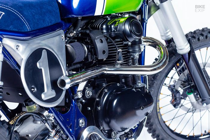 Sektor mesin hanya diberi exhaust system kustom