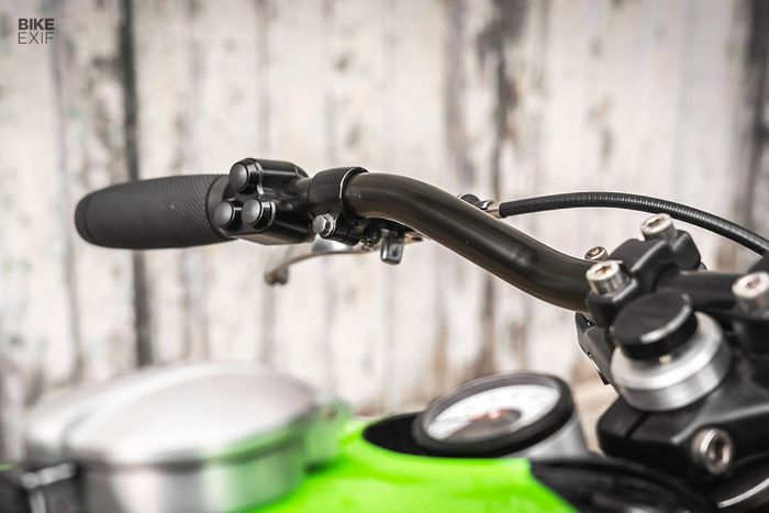 Kokpit dibuat minimalis