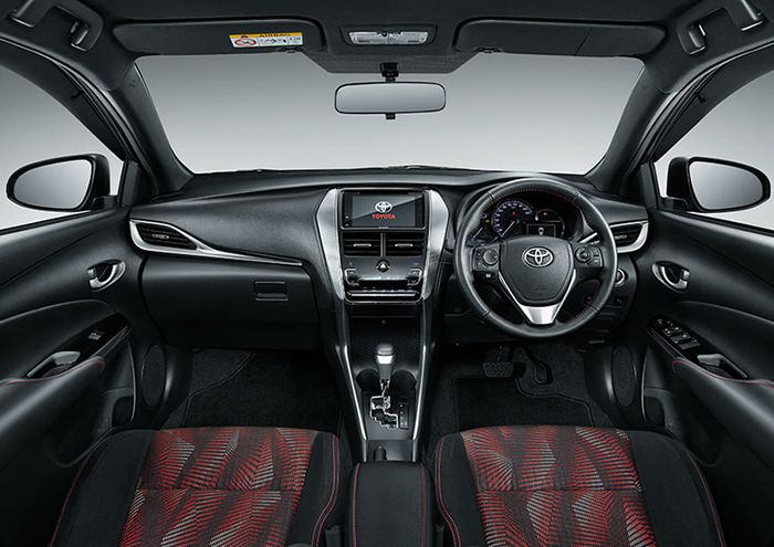 Interior Yaris GR Sport.