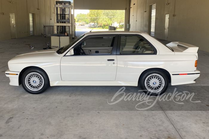 BMW M3 E30 bekas mendiang Paul Walker