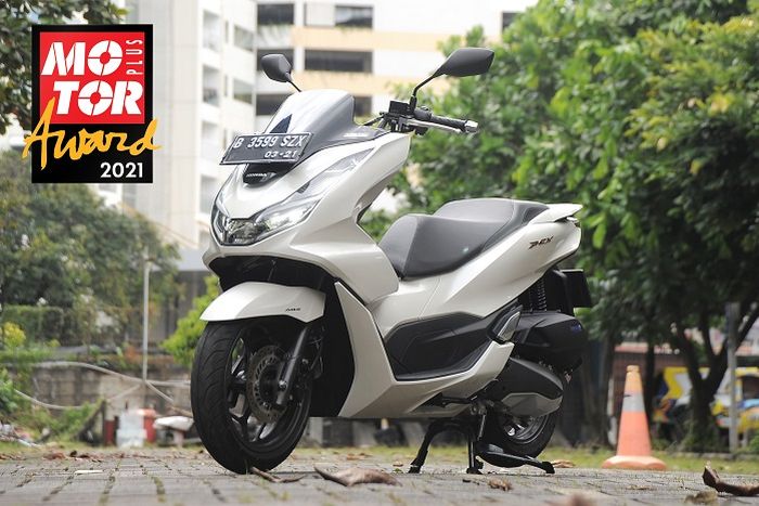 Jadi salah satu juara MOTOR Plus Award 2021 (MPA 2021), ternyata Honda PCX 160 punya konsumsi bensin per tahun dan per hari cuma segini bro!