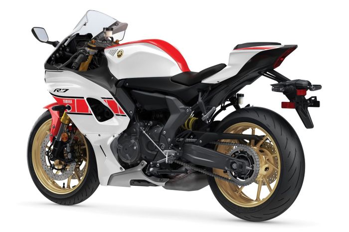 Yamaha YZF-R7 dalam livery spesial World GP 60th Anniversary Edition.