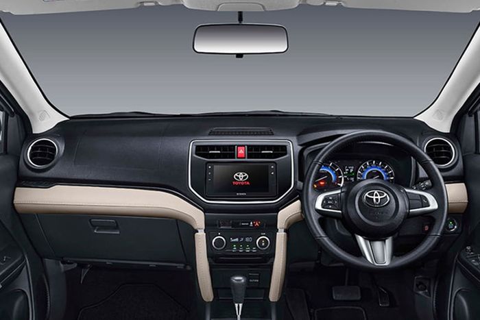 Tampilan interior Toyota Rush GR Sport. 