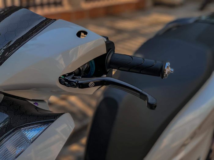 Master rem belakang juga pakai Brembo