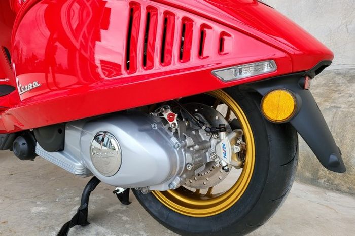 Kaki belakang mendapat upgrade pengereman juga