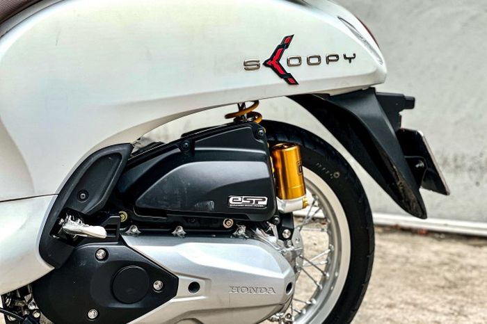 Suspensi belakang diganti dengan Ohlins