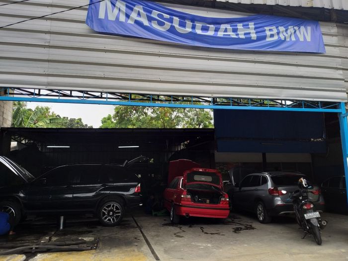 Bengkel spesialis Masudah Motor BMW di Jakarta Timur. 