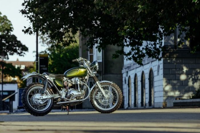 Kawasaki W650 desert sled yang mempesona