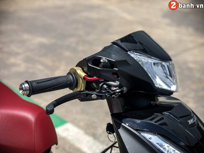 Master rem diganti dengan Brembo dan disandingkan dengan gas spontan Domino