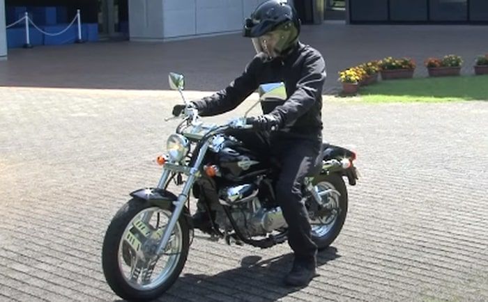 posisi riding Honda Magna 50