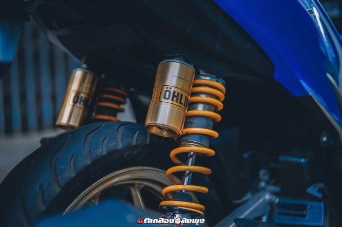 Suspensi belakang kini memakai shock Ohlins