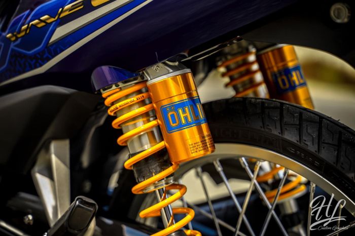 Suspensi belakang diganti dengan shock Ohlins