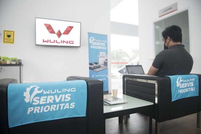 Ruang tunggu prioritas di dealer Wuling terpilih