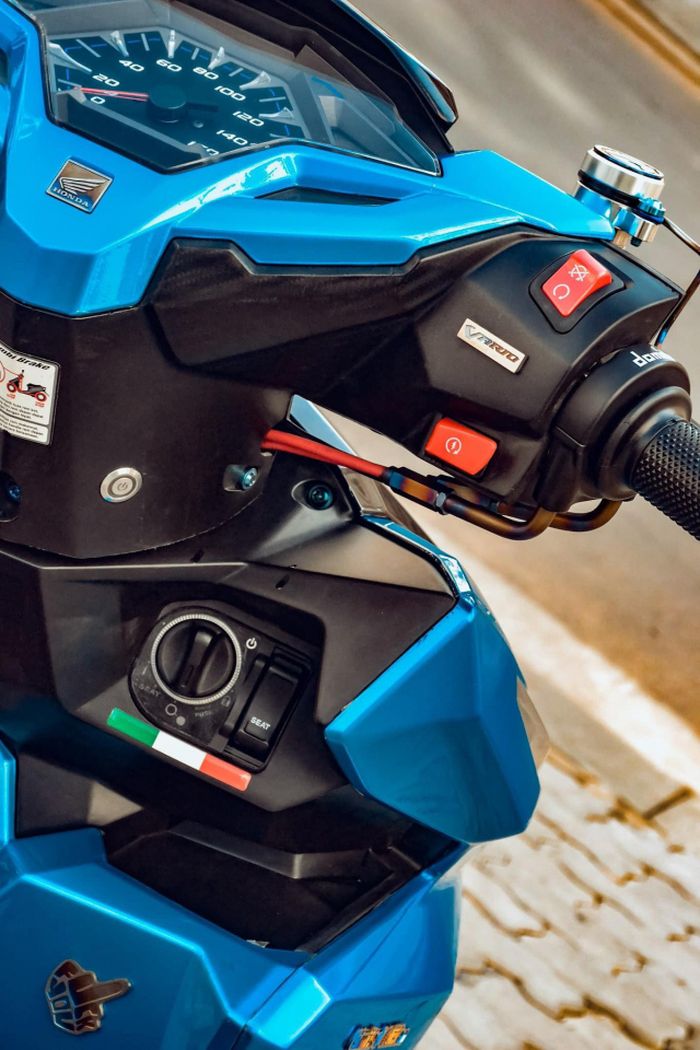 Dipasang juga gas spontan Domino serta sistem keyless