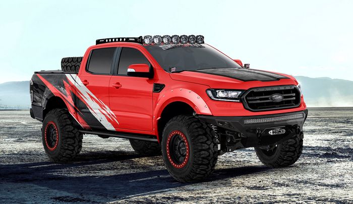 Modifikasi Ford Ranger berlabel  Skyjacker di SEMA 2021