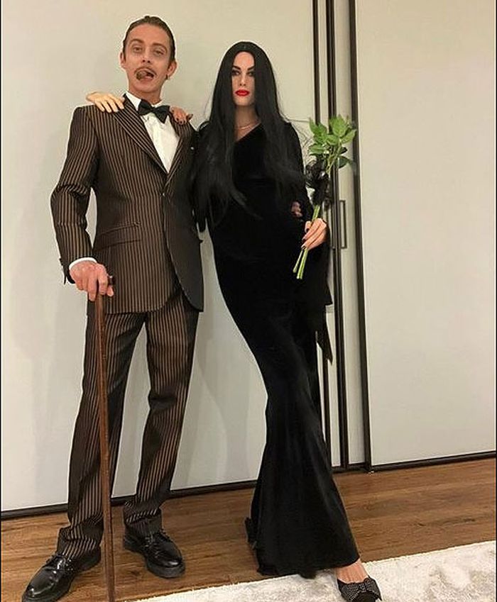 Valentino Rossi dan Francesca Sofia Novello rayakan Halloween