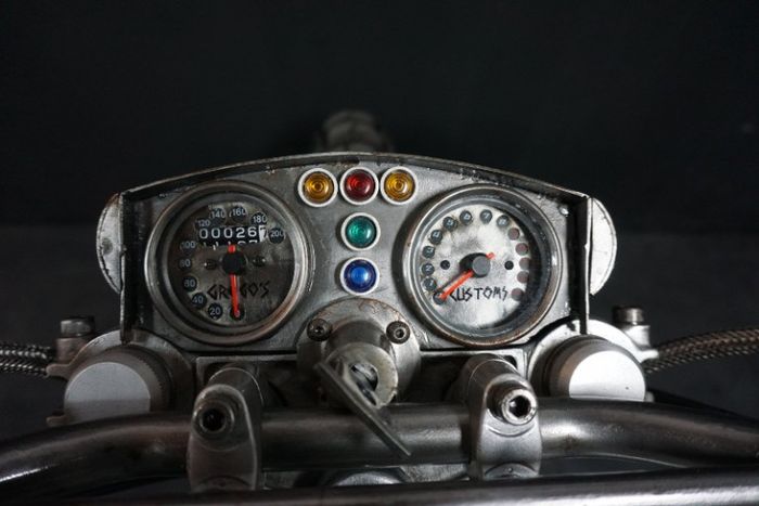 Tampilan panel instrumennya dibuat apik