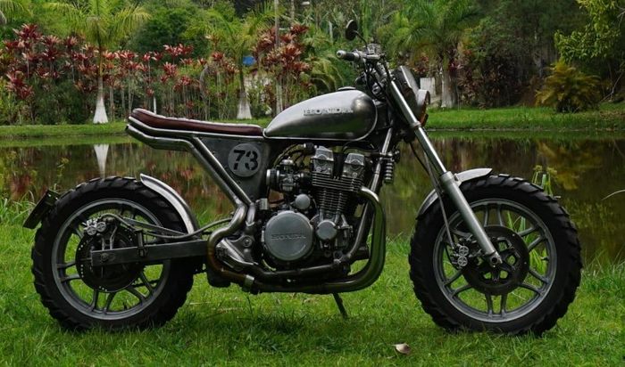 Kaki-kaki masih banyak yang standar