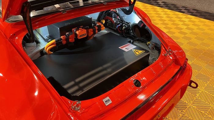 Motor listrik di Porsche 911 racikan Electric GT di SEMA Show 2021
