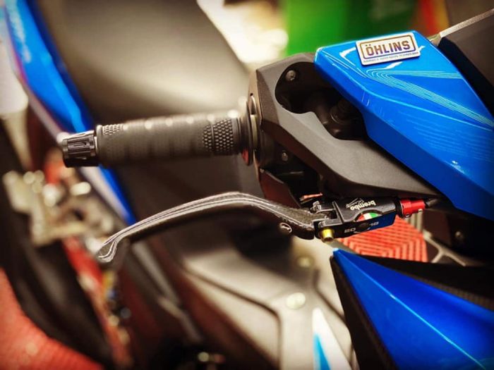 Master rem diganti dengan Brembo RCS tapi dengan tuas karbon Dreambase