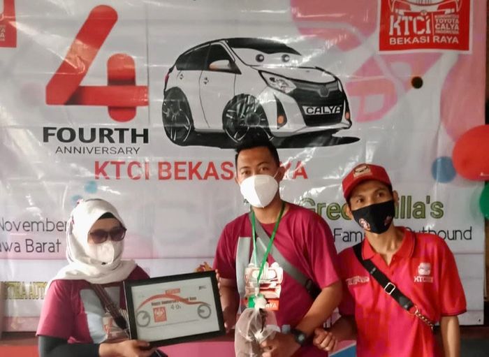 Komunitas Toyota Calya Indonesia (KTCI) chapter Bekasi Raya (BekRay) rayakan hari jadi yang keempat. 