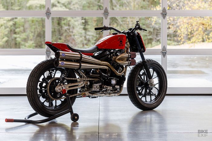 Harley-Davidson Sportster bergaya street tracker