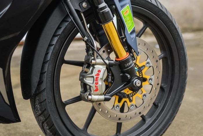 Kaki depannya mendapatkan upgrade total