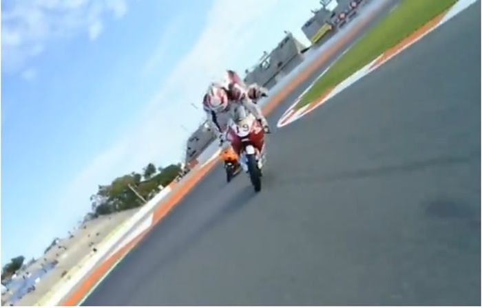 Andi Gilang terpelanting akibat ban belakang selip