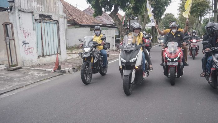 Touring Adira Finance keliling Magelang, Jawa Tengah.