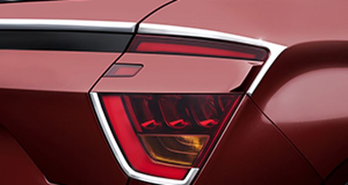 Garnish lampu belakang untuk Hyundai Creta