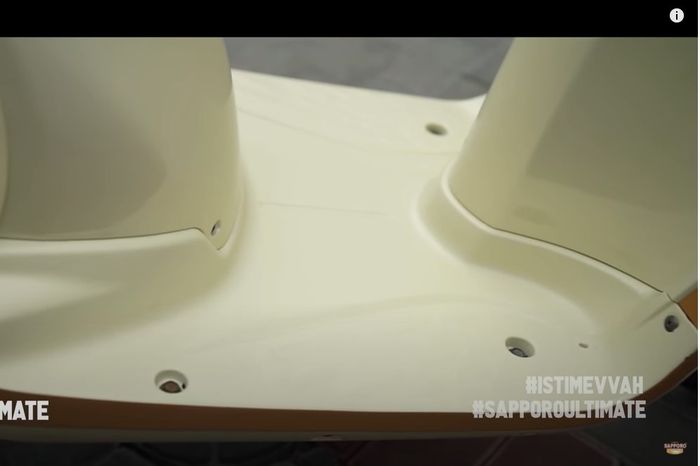 Bagian pijakan juga dibalut warna baru