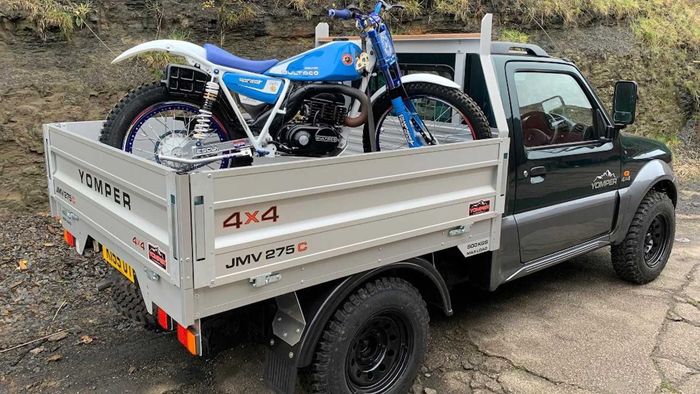 Modifikasi Suzuki Jimny Wide pikap bisa angkut motor trail