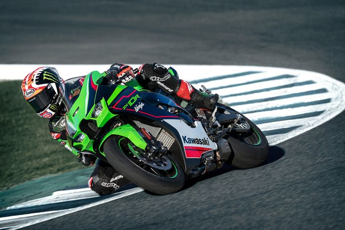 Jonathan Rea gunakan Kawasaki Ninja ZX-10R