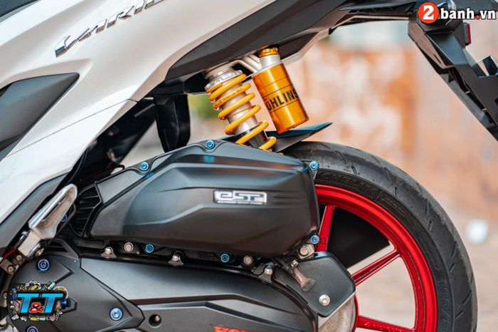 Kaki belakang mendapatkan suspensi Ohlins