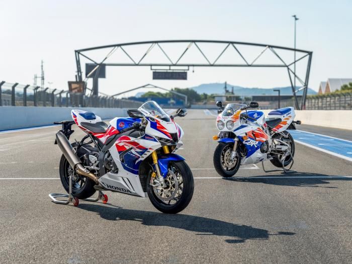 Honda CBR1000RR-R Fireblade 30Th Anniversary 2022 dan inspirasinya, CBR900RR Fireblade 1992