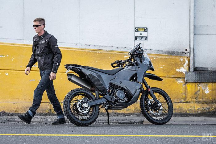 Husqvarna 701 Enduro ala motor rally