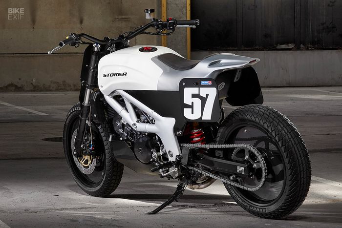 Suzuki SV650 street tracker yang istimewa
