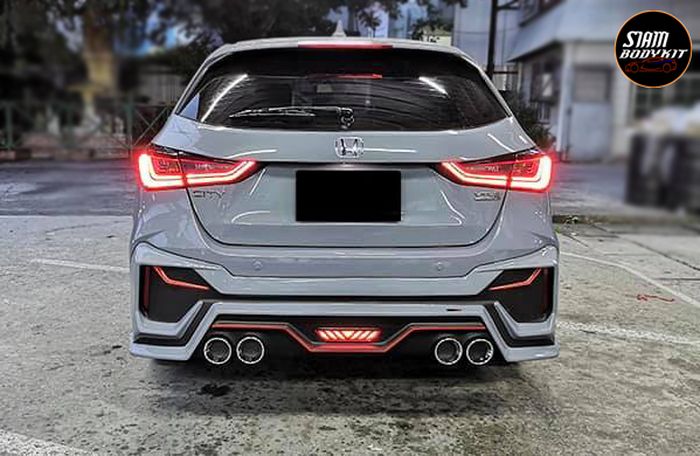 Modifikasi Honda City Hatchback jadi agresif pakai add-on body kit Thailand